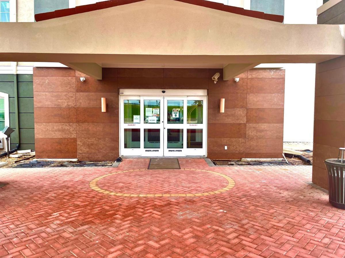 La Quinta Inn Suites By Wyndham Raymondville Harlingen Exteriér fotografie